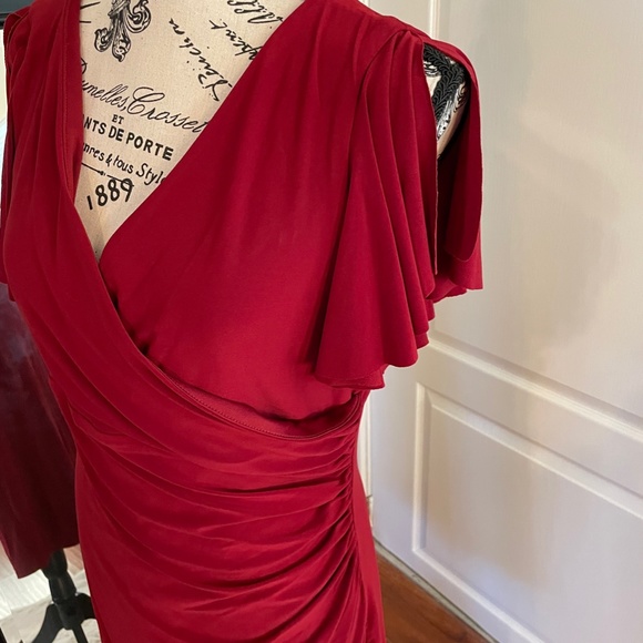Am I Seeing Red? Figure Flattering Red Dress with Side Ruching and Split Sleeve - Picture 2 of 5